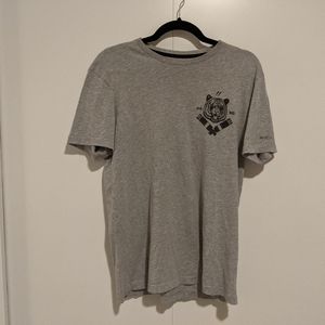 RVCA Tigers medium shirt